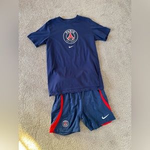 Nike PSG Boys XL tee and shorts